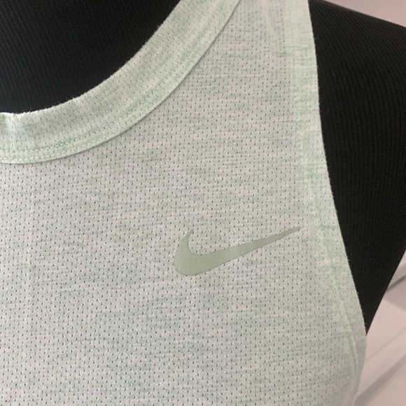 Nike Dri-Fit Side Ruched Mint Athletic Top size M - Picture 6 of 12